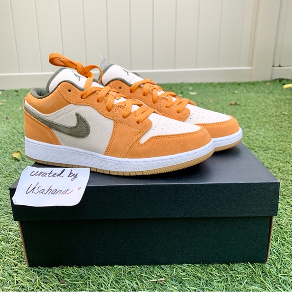 Nike Air Jordan 1 low curry olive shoes - Picture 3 of 5